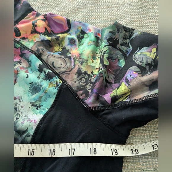 Cynthia Rowley Floral Black Activewear Full Zip Jacket Large - Picture 8 of 10